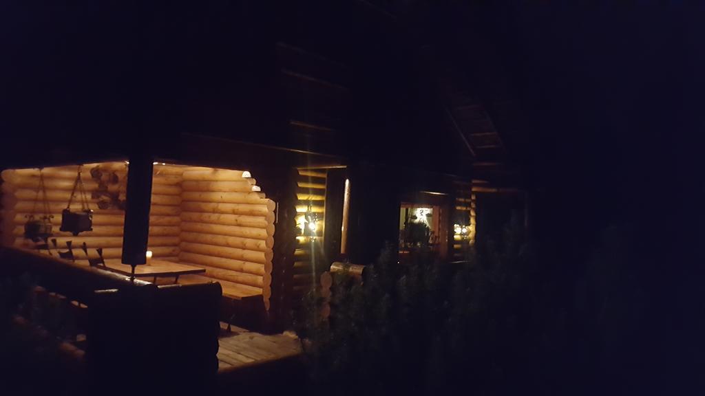 Sveciu Namelis Hotel Šiauliai Екстериор снимка
